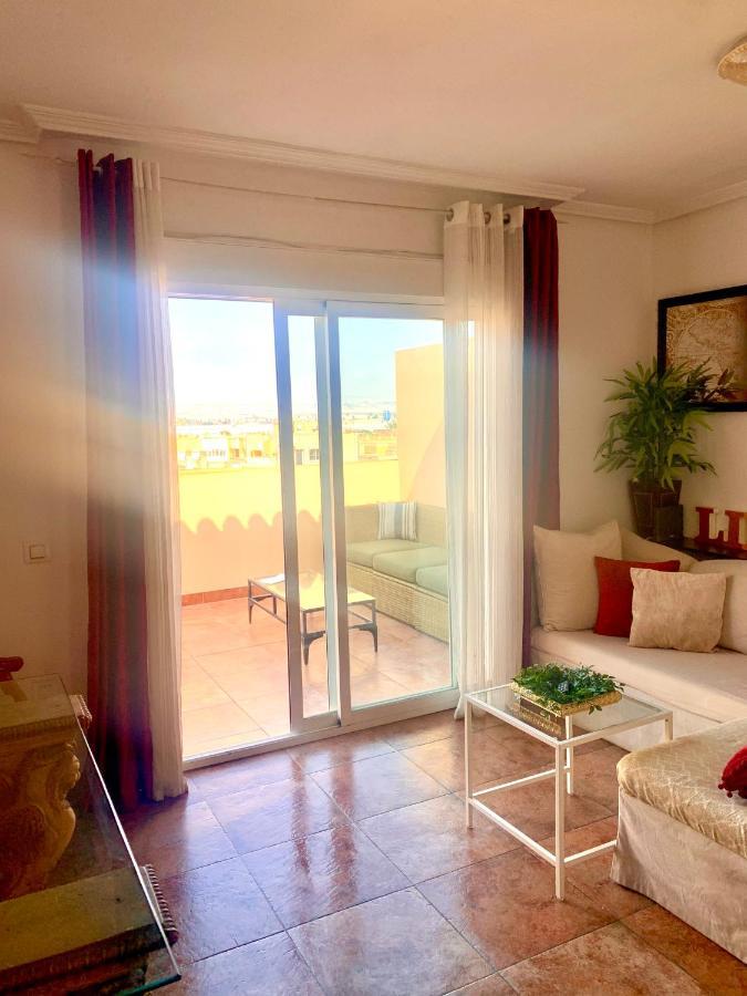 Atico Deluxe Entre Centro Y Playa Salinas Con Terraza, Wifi, Piscina Climatizada, Gym, Sauna Y Garaje -Smart Tv Рокетас де Мар Екстериор снимка