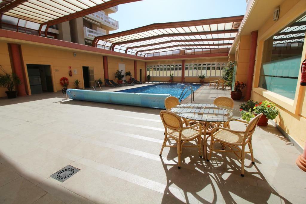 Atico Deluxe Entre Centro Y Playa Salinas Con Terraza, Wifi, Piscina Climatizada, Gym, Sauna Y Garaje -Smart Tv Рокетас де Мар Екстериор снимка
